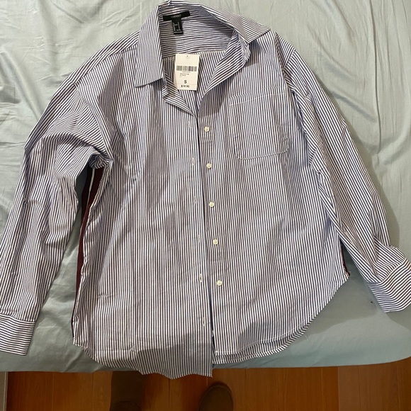 Forever 21 blue striped button down shirt - Picture 3 of 6
